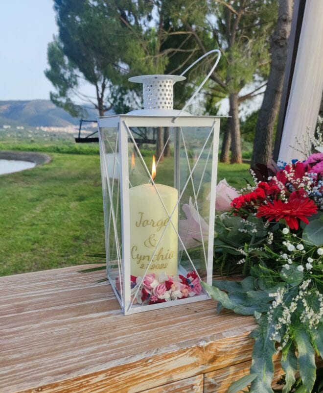 Ritual de la luz de las velas con farol